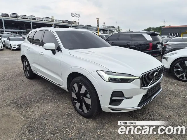 Вольво XC60 — Фото автомобиля 2