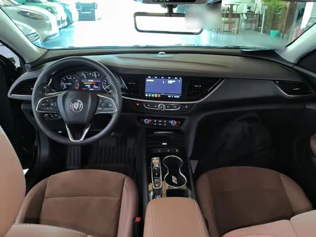 Buick Regal — Фото автомобиля 9