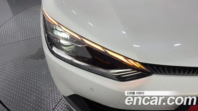 Kia EV6 — Фото автомобиля 21