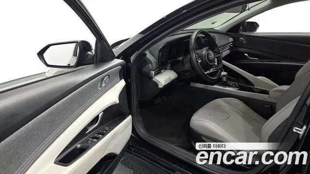 Hyundai AVANTE — Фото автомобиля 10
