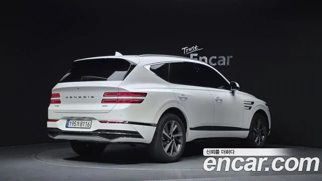 Genesis GV80 — Фото автомобиля 2