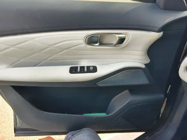 Geely Galaxy Starship 7 EM-i — Фото автомобиля 7
