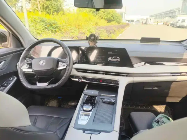Changan CS75 Plus — Фото автомобиля 12