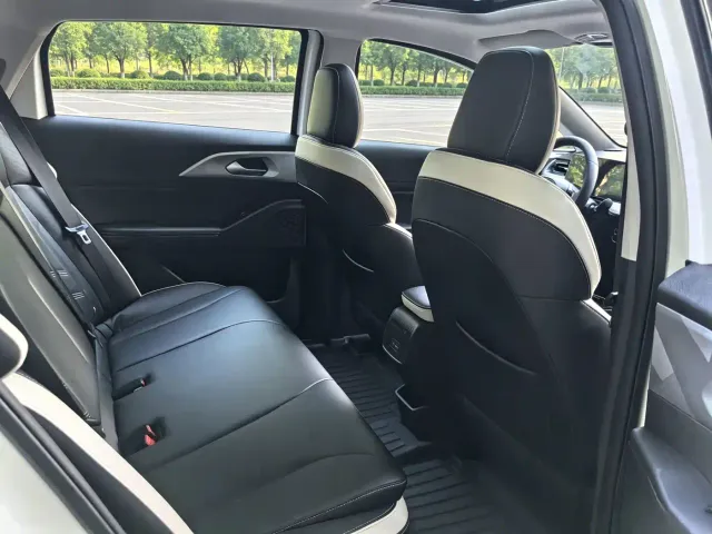 Geely Geometry E Firefly — Фото автомобиля 9
