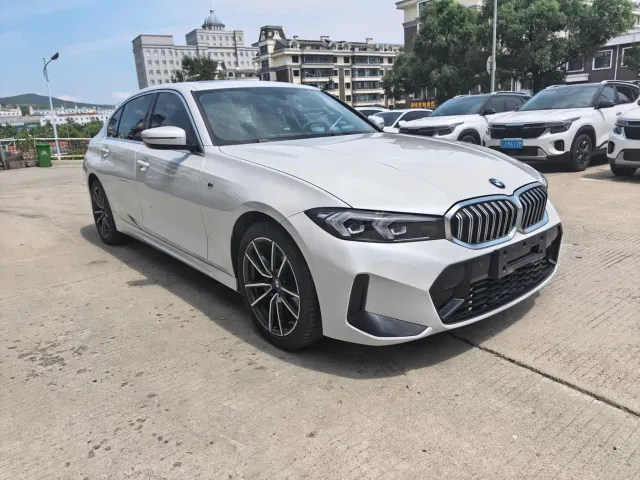 BMW 3 Series — Фото автомобиля 3