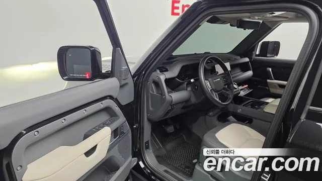 Land Rover Defender L663 — Фото автомобиля 10