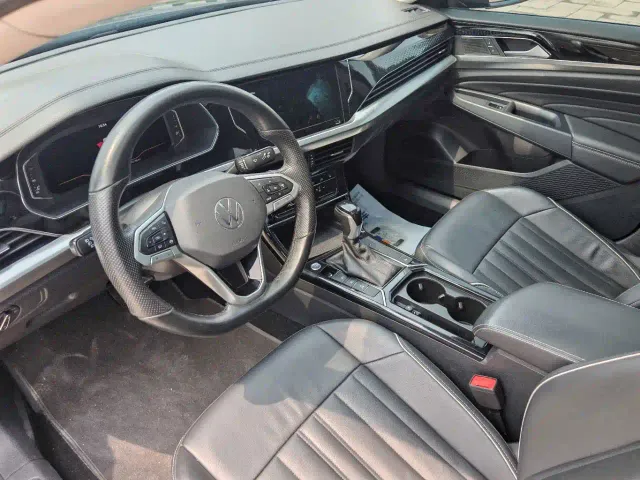 Volkswagen Passat — Фото автомобиля 7
