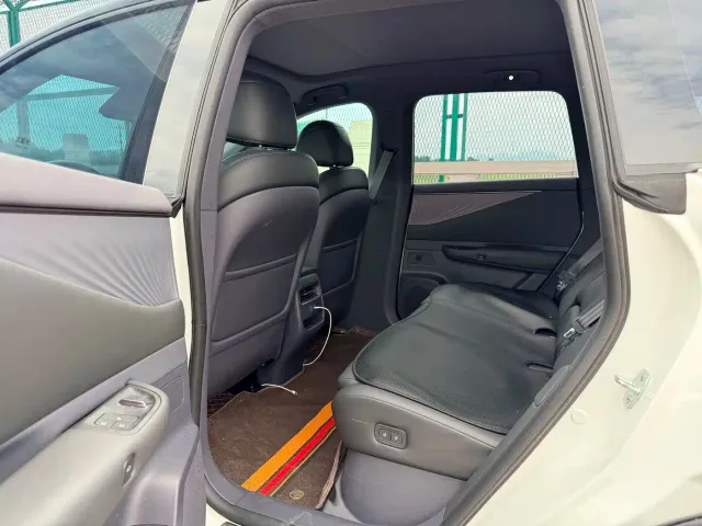 Nissan NX8 — Фото автомобиля 9
