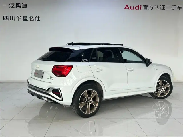 Audi Q2L — Фото автомобиля 4