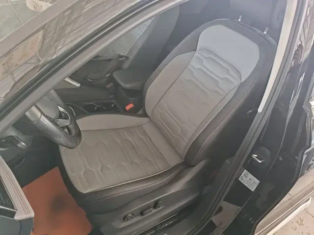 Volkswagen Tiguan X — Фото автомобиля 14
