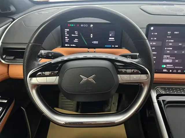 Xpeng G9 — Фото автомобиля 8