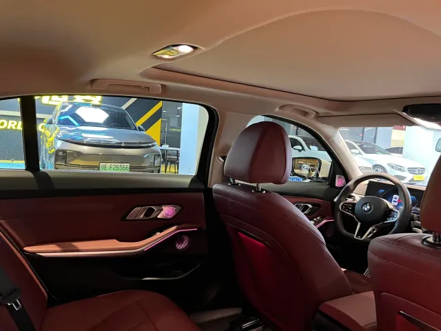 BMW 3 Series — Фото автомобиля 8