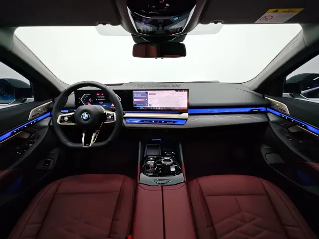 BMW 5 Series — Фото автомобиля 13
