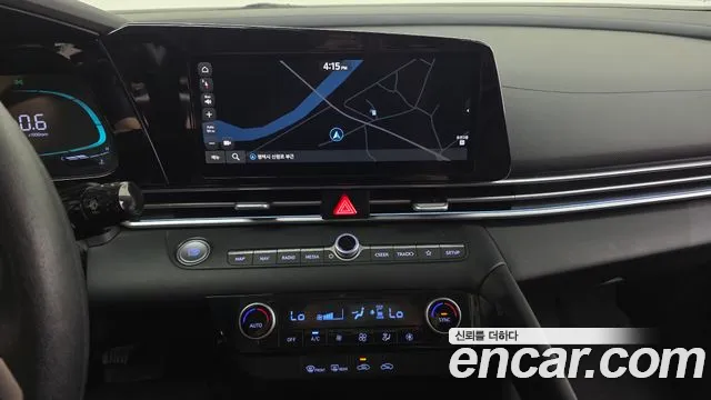 Hyundai AVANTE Новый Avante (CN7) — Фото автомобиля 12