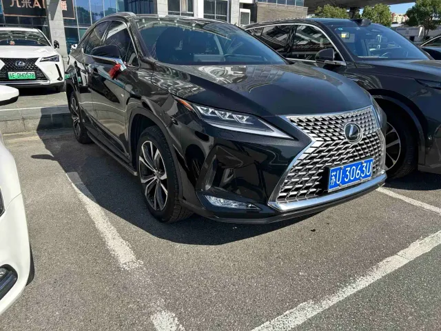 Lexus RX — Фото автомобиля 2