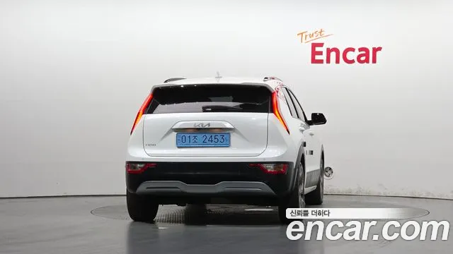 Kia Niro — Фото автомобиля 4