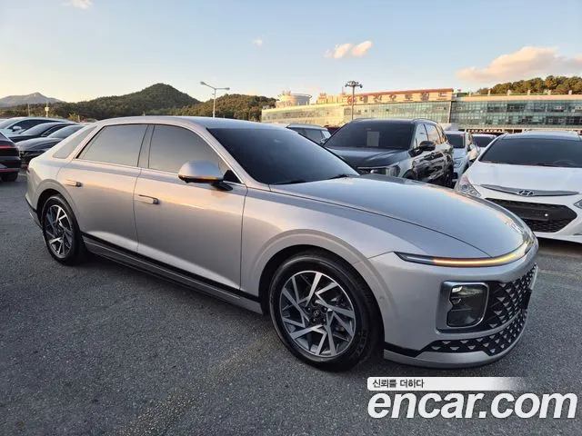 Hyundai Grandeur GN7 — Фото автомобиля 3
