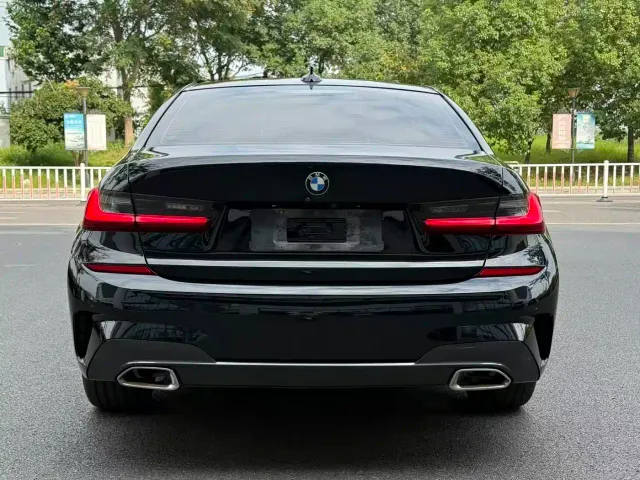 BMW 3 Series — Фото автомобиля 6