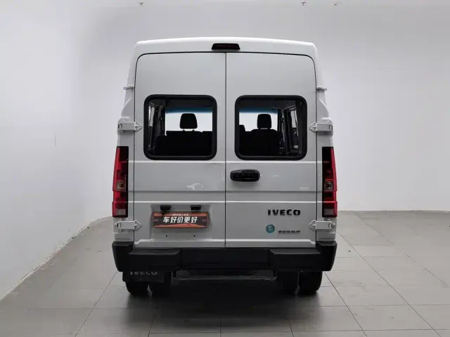 Iveco Daily — Фото автомобиля 4