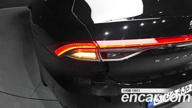 Hyundai Grandeur Новый Grandeur IG — Фото автомобиля 17