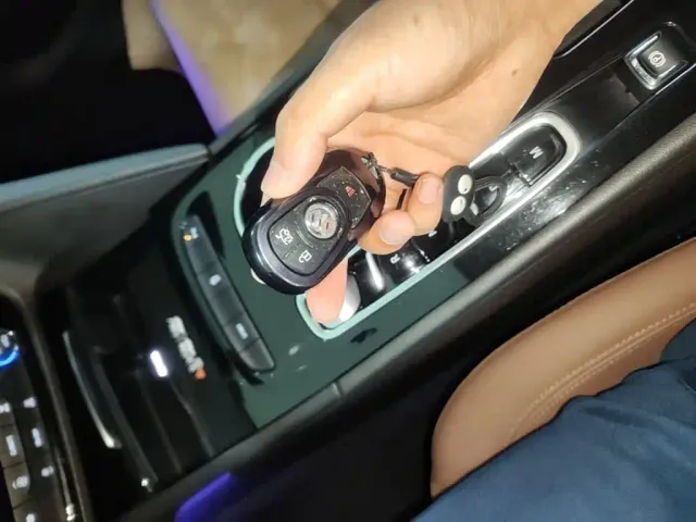 Buick Regal — Фото автомобиля 8