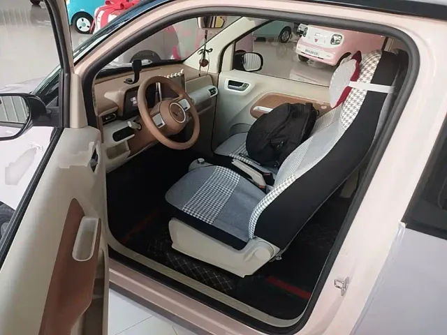 Wuling Hongguang Mini EV — Фото автомобиля 15