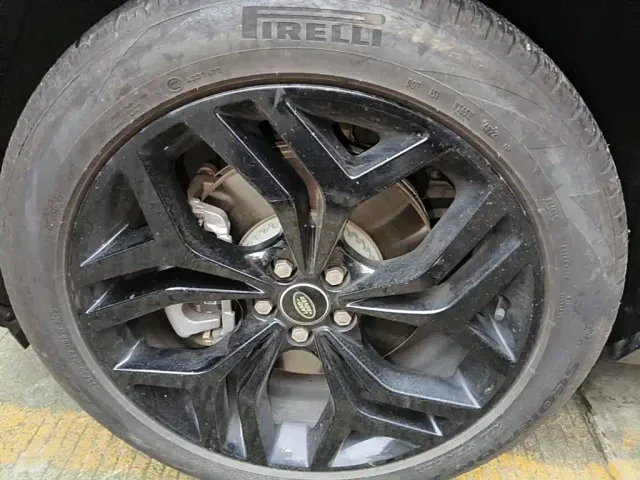 Land Rover Range Rover Evoque — Фото автомобиля 7