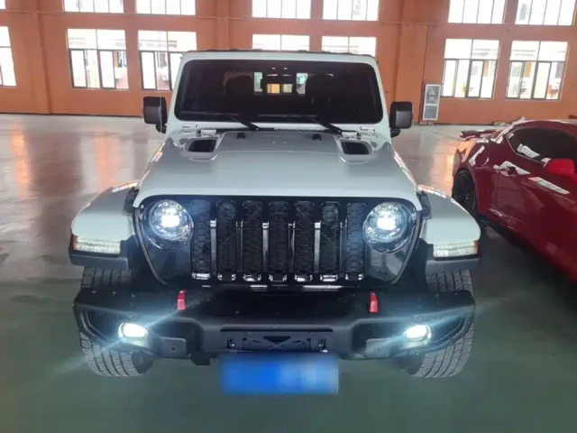 Jeep Gladiator — Фото автомобиля 2