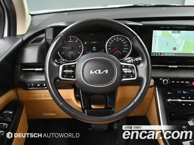 Kia Carnival Generation 4 — Фото автомобиля 13