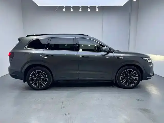 Aito M7 — Фото автомобиля 8