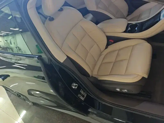 IM Motors L6 — Фото автомобиля 24