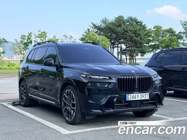 BMW X7 — Фото автомобиля 5