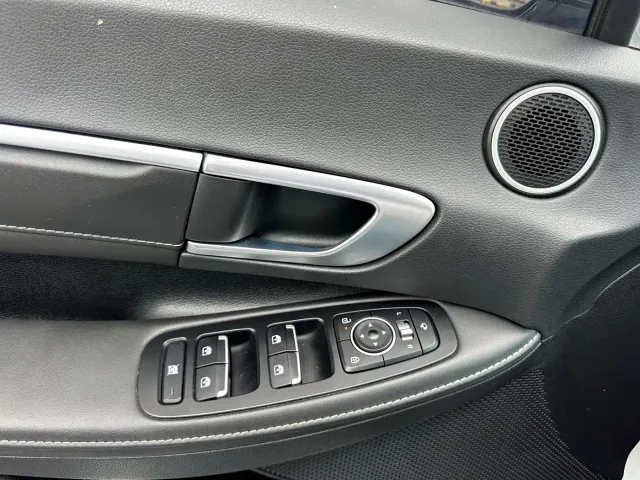 Hyundai Sonata — Фото автомобиля 11