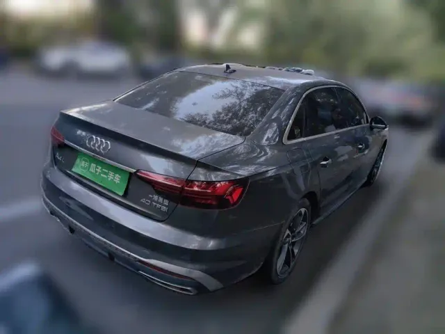 Audi A4L — Фото автомобиля 6