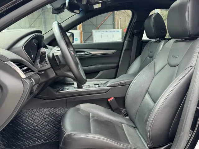Cadillac CT5 — Фото автомобиля 12