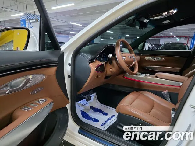 Genesis GV70 — Фото автомобиля 14