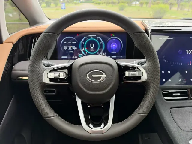 GAC Trumpchi M8 — Фото автомобиля 14
