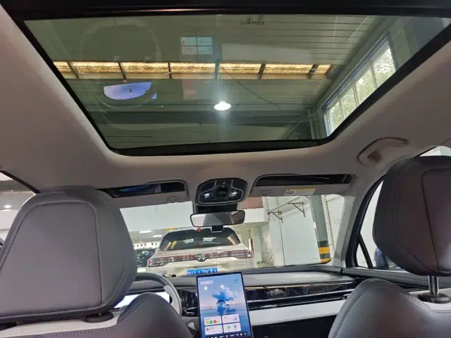 Geely Boyue L — Фото автомобиля 17