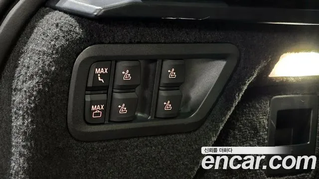BMW X7 — Фото автомобиля 19