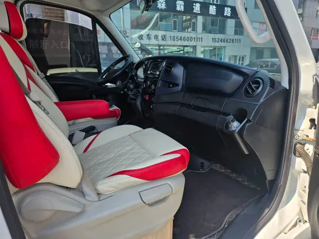 Iveco Daily — Фото автомобиля 13