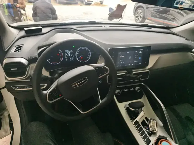 Geely Binyue 2024 1.5T DCT Soaring Dragon Edition — Фото автомобиля 5