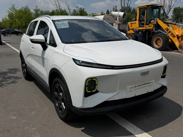 Geely Geometry E Firefly — Фото автомобиля 3