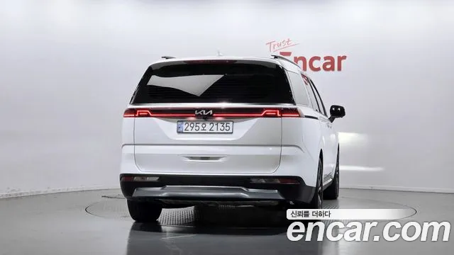 Kia Carnival 4th Gen — Фото автомобиля 4