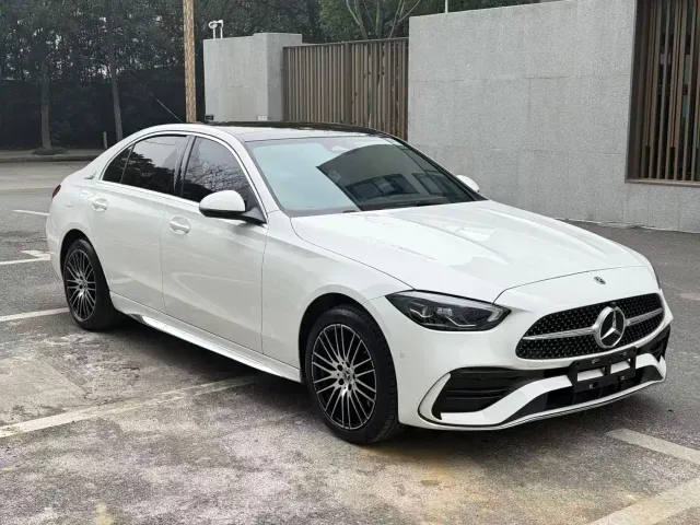 Mercedes-Benz C-Class — Фото автомобиля 3