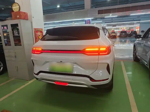 BYD Song PLUS — Фото автомобиля 5