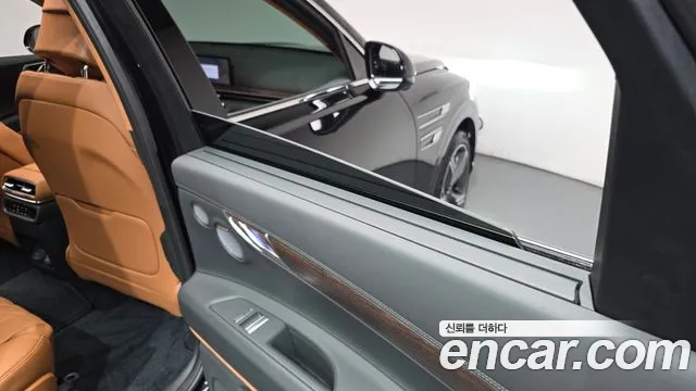 Genesis GV80 2.5T Бензин AWD — Фото автомобиля 6