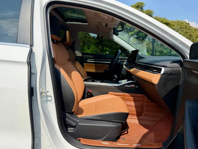 Geely Emgrand — Фото автомобиля 10
