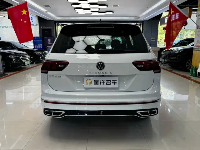 Volkswagen Tiguan L — Фото автомобиля 5