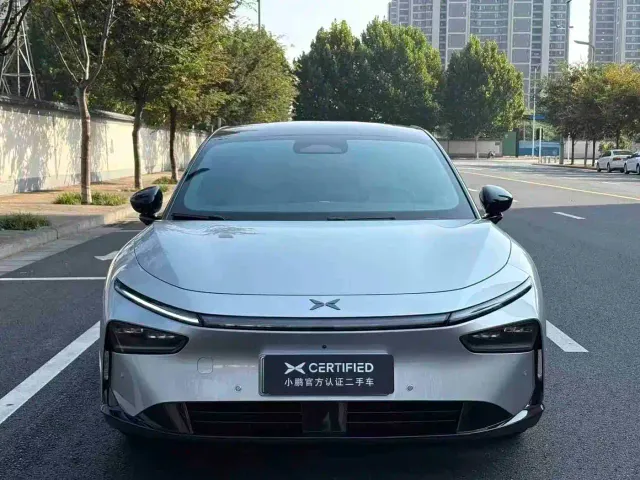 Xpeng P7+ — Фото автомобиля 2