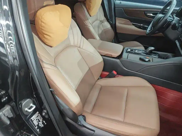 Toyota Crown — Фото автомобиля 24